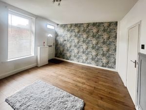 Lounge- click for photo gallery